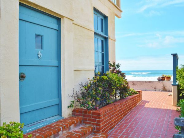 San Diego Beach Communities North Home 1012772