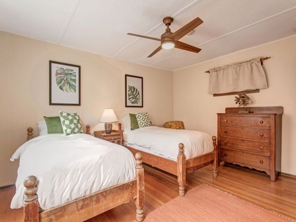San Diego Beach Communities North Home 1012772