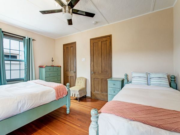 San Diego Beach Communities North Home 1012772