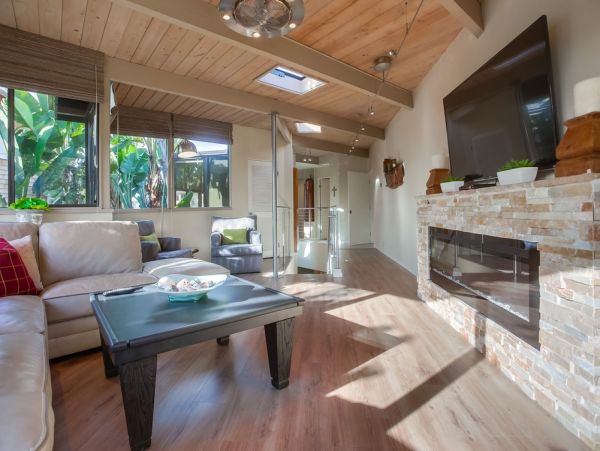 San Diego Beach Communities North Home 1012776