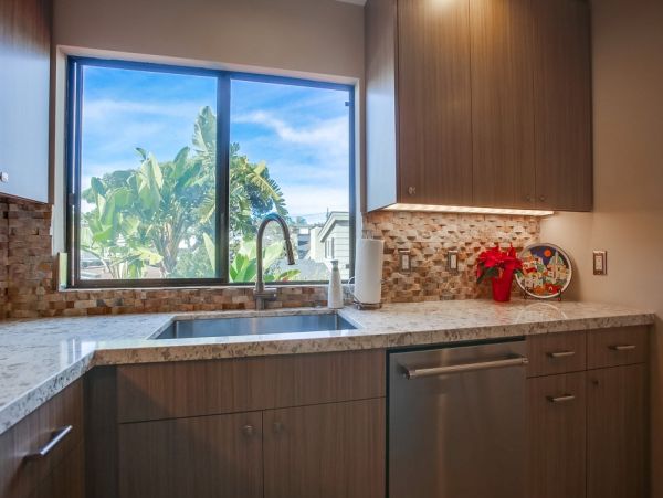San Diego Beach Communities North Home 1012776