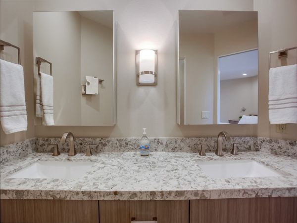 San Diego Beach Communities North Home 1012776