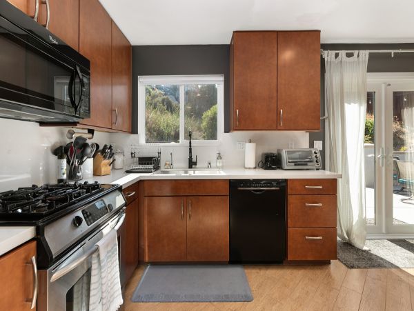 San Diego Beach Communities North Home 1012779