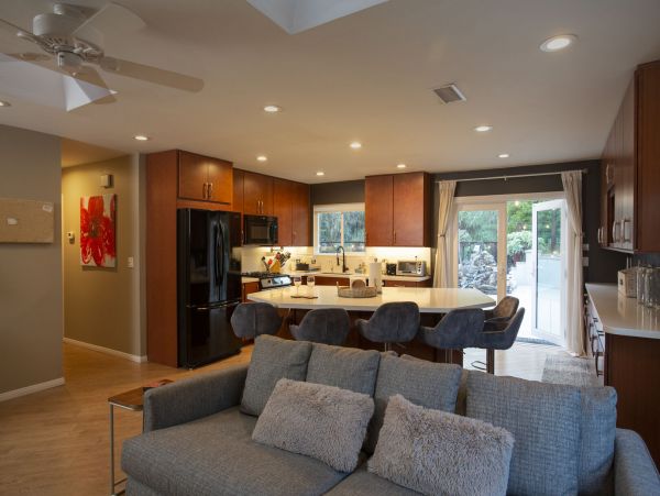San Diego Beach Communities North Home 1012779