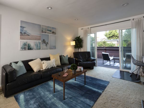 San Diego Beach Communities North Home 1012779