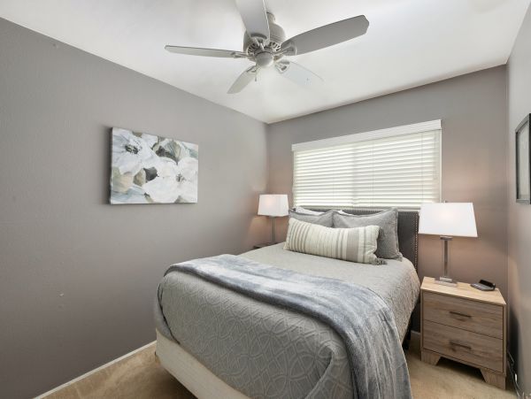 San Diego Beach Communities North Home 1012779