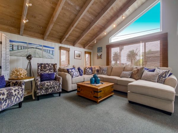 San Diego Beach Communities North Home 1012780