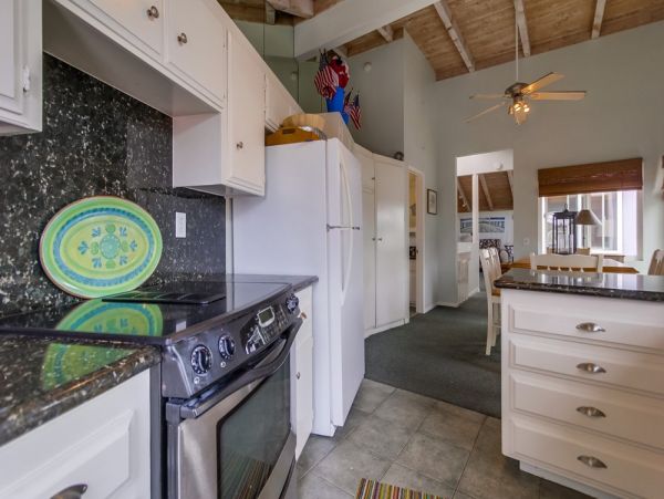 San Diego Beach Communities North Home 1012780
