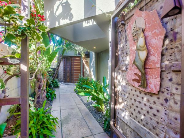 San Diego Beach Communities North Home 1012781