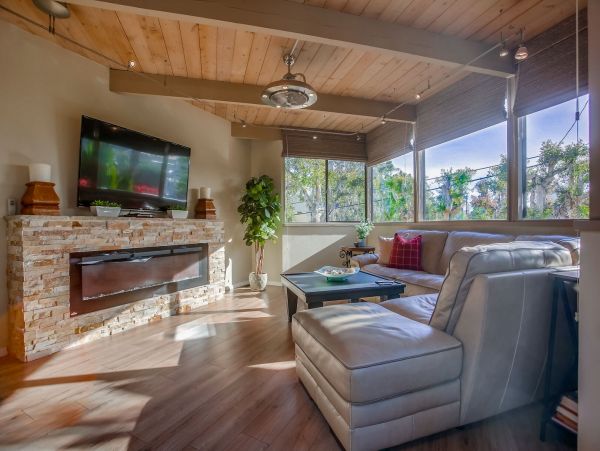 San Diego Beach Communities North Home 1012781