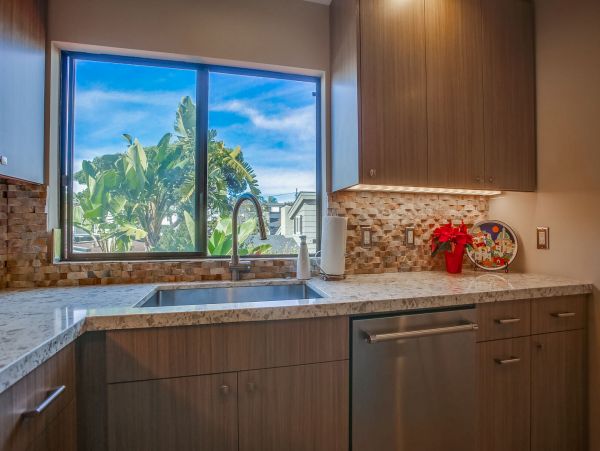 San Diego Beach Communities North Home 1012781