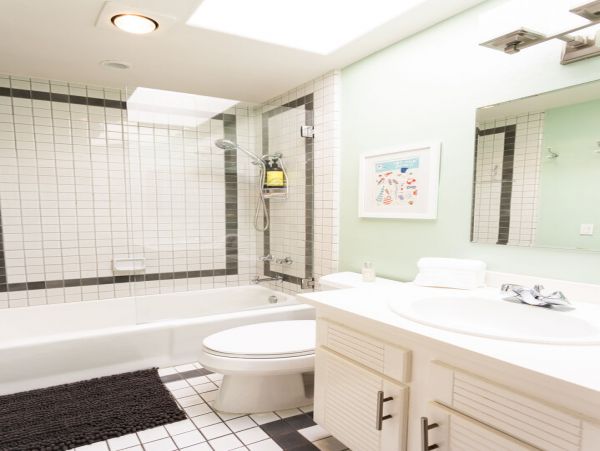 San Diego Beach Communities North Home 1012782