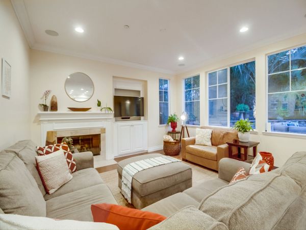 San Diego Beach Communities North Home 1012783