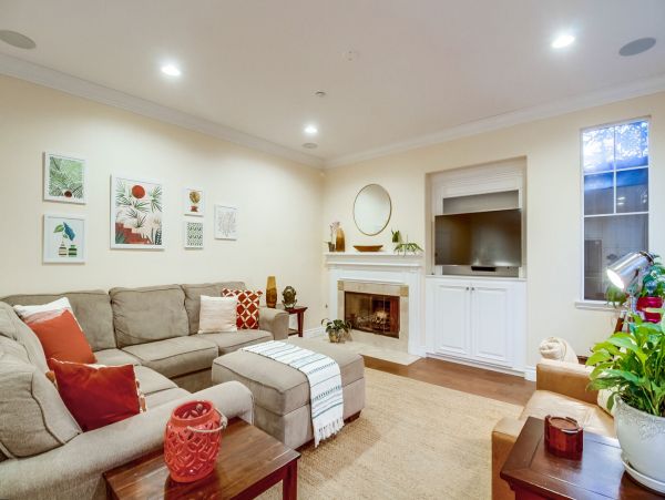 San Diego Beach Communities North Home 1012783