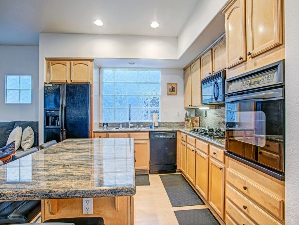 San Diego Beach Communities North Home 1012786