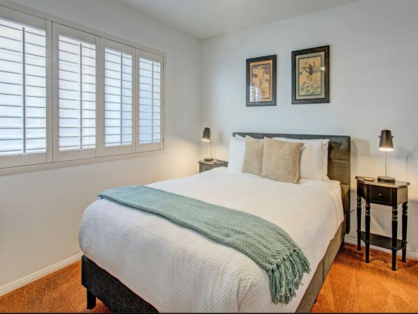 San Diego Beach Communities North Home 1012786