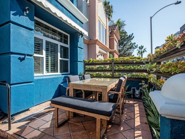 San Diego Beach Communities North Home 1012786