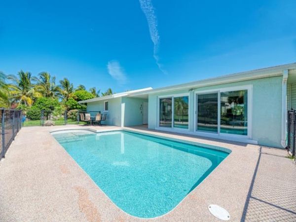 Canal Front Two Bedroom Vacation Home in Siesta Key