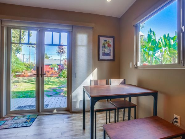 Oceanside Vacation Home Walk to Beach