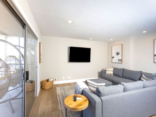 San Diego Beach Communities North Condo 1012789