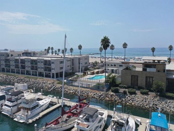 San Diego Beach Communities North Condo 1012789