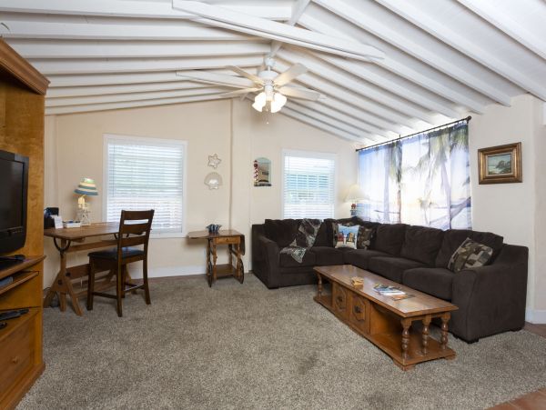 San Diego Beach Communities North Home 1012790