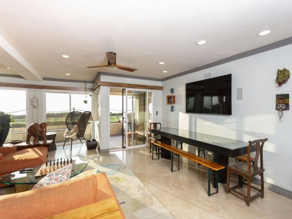 San Diego Beach Communities North Home 1012793