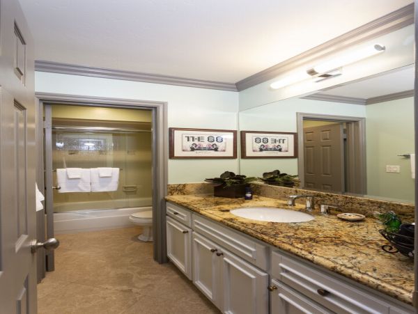 San Diego Beach Communities North Home 1012793