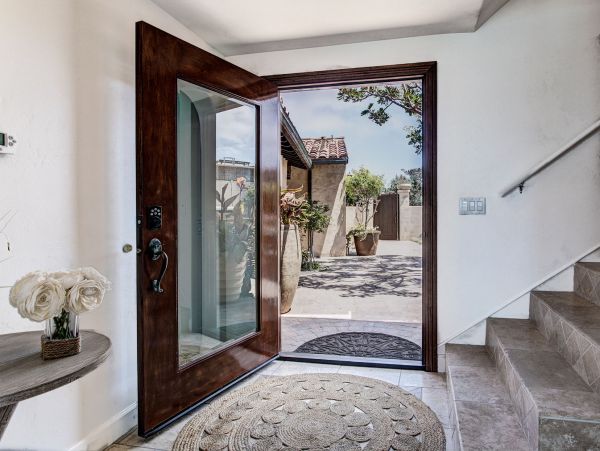 San Diego Beach Communities North Home 1012794