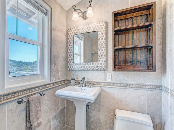 San Diego Beach Communities North Home 1012794
