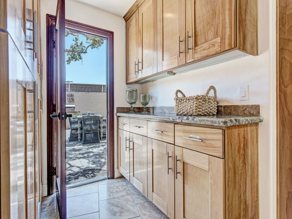 San Diego Beach Communities North Home 1012794