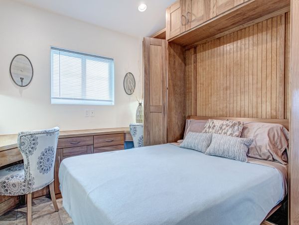 San Diego Beach Communities North Home 1012794