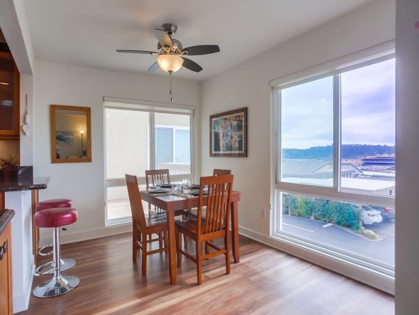 San Diego Beach Communities North Home 1012795