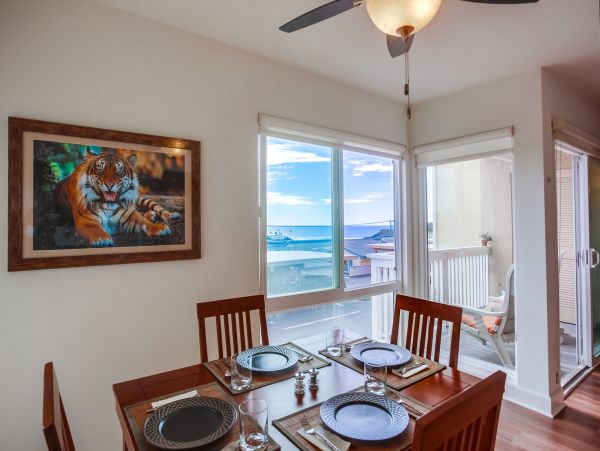 San Diego Beach Communities North Home 1012795