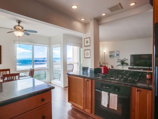 San Diego Beach Communities North Home 1012795