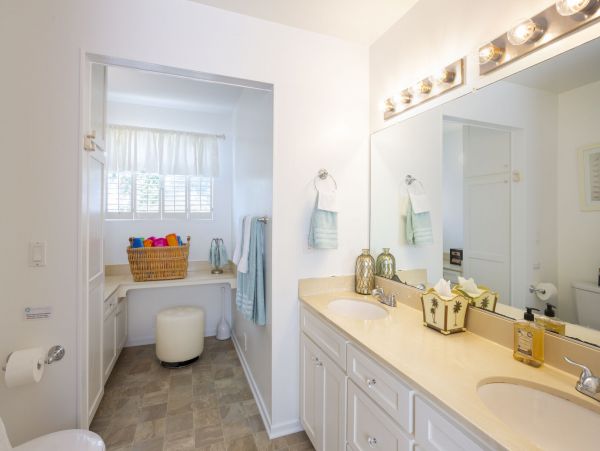 San Diego Beach Communities North Condo 1012797