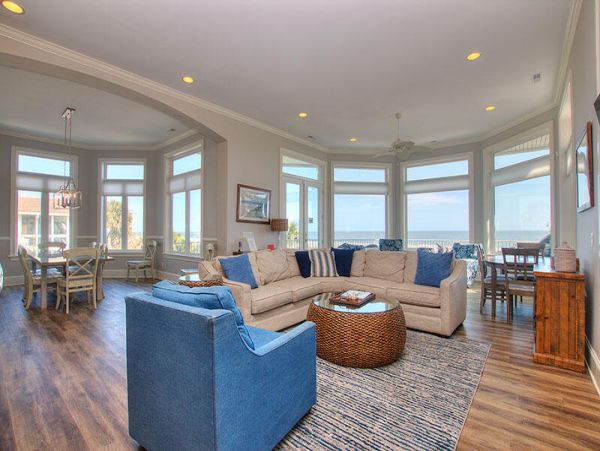 Luxury Beach House for 24 Guests Stunning North Forest Beach