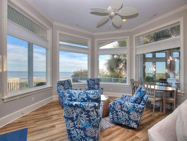 Luxury Beach House for 24 Guests Stunning North Forest Beach