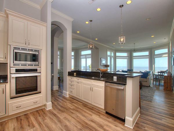 Luxury Beach House for 24 Guests Stunning North Forest Beach