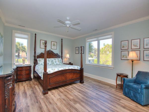 Luxury Beach House for 24 Guests Stunning North Forest Beach