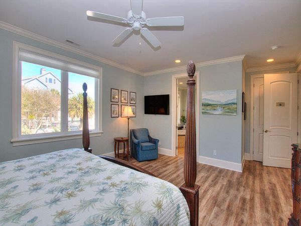 Luxury Beach House for 24 Guests Stunning North Forest Beach