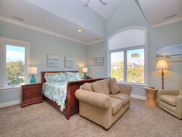 Luxury Beach House for 24 Guests Stunning North Forest Beach