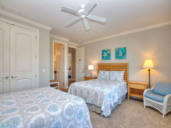 Luxury Beach House for 24 Guests Stunning North Forest Beach