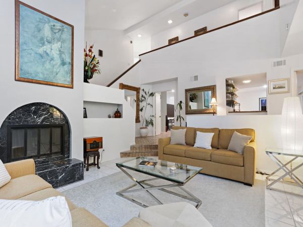San Diego Beach Communities North Home 1012799