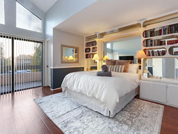 San Diego Beach Communities North Home 1012799