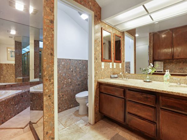 San Diego Beach Communities North Home 1012799