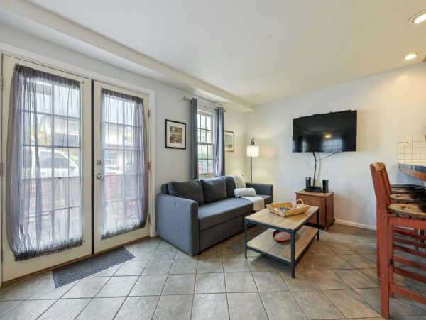 Beachfront 3 Bedroom Vacation Rental in Mission Beach