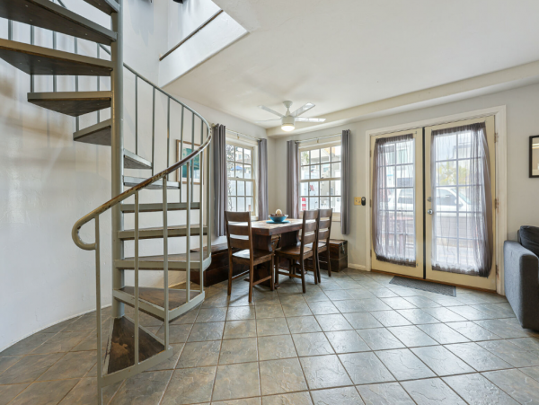 Beachfront 3 Bedroom Vacation Rental in Mission Beach