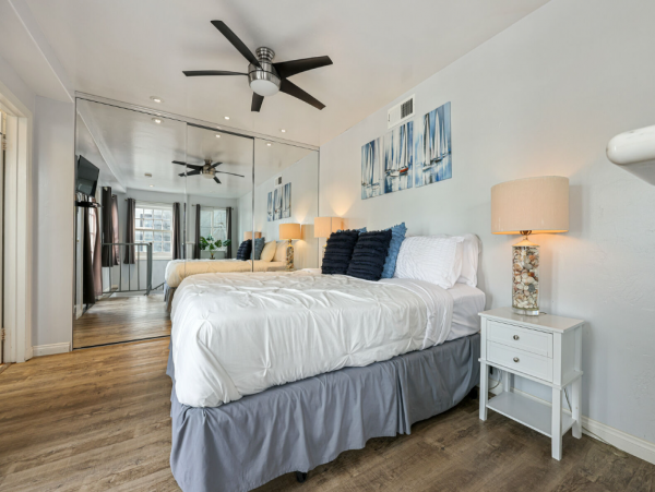 Beachfront 3 Bedroom Vacation Rental in Mission Beach