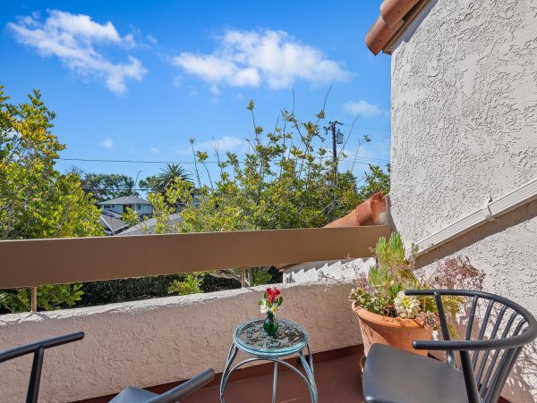 Santa Barbara County Home 1012810